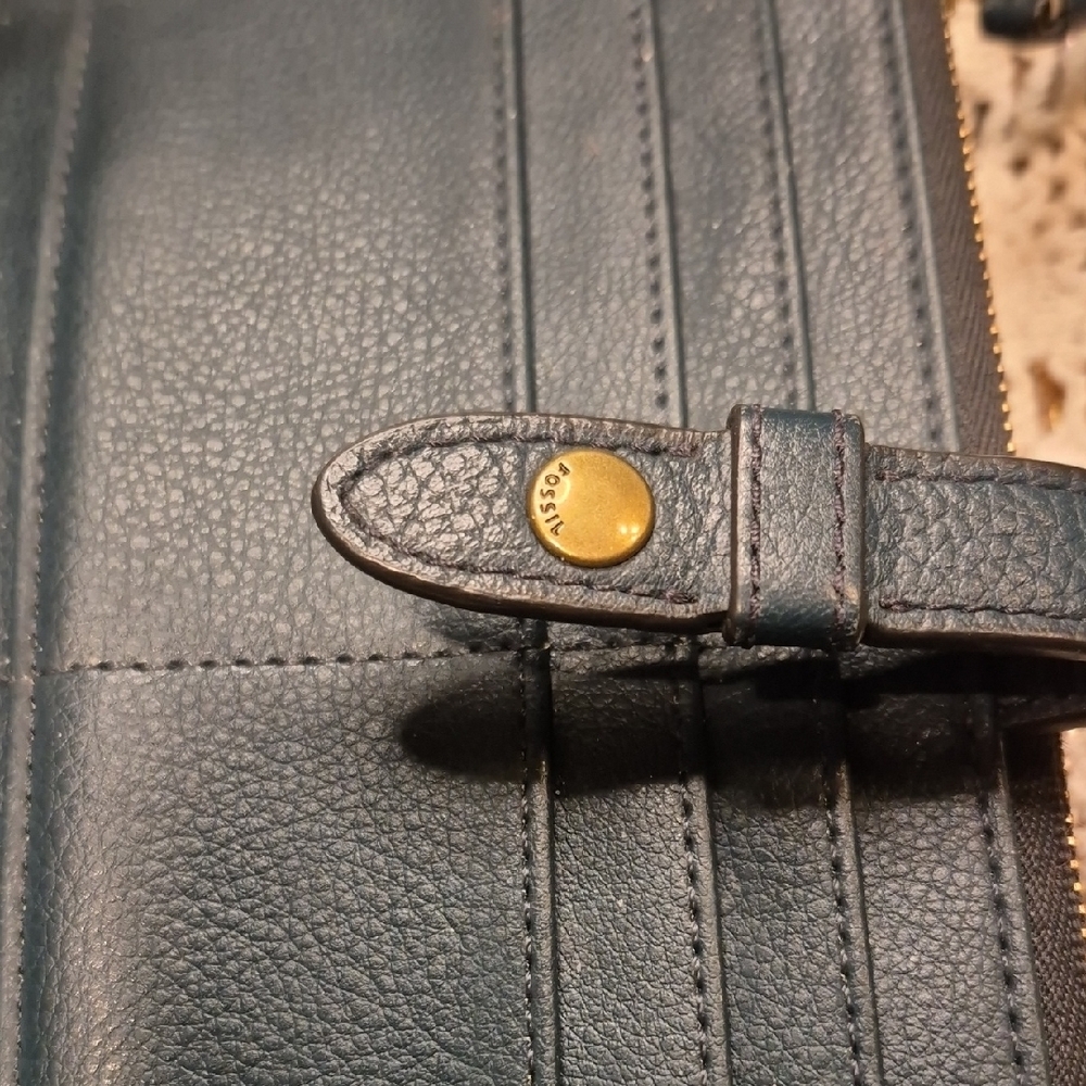 Fossil Dark Green Teal Leather Wallet - Picture 5 of 12